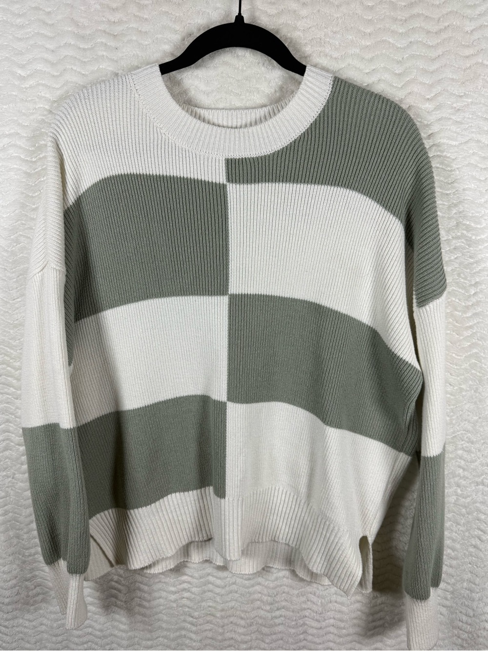 moon & madison White and Sage Blocked Crewneck Sweater